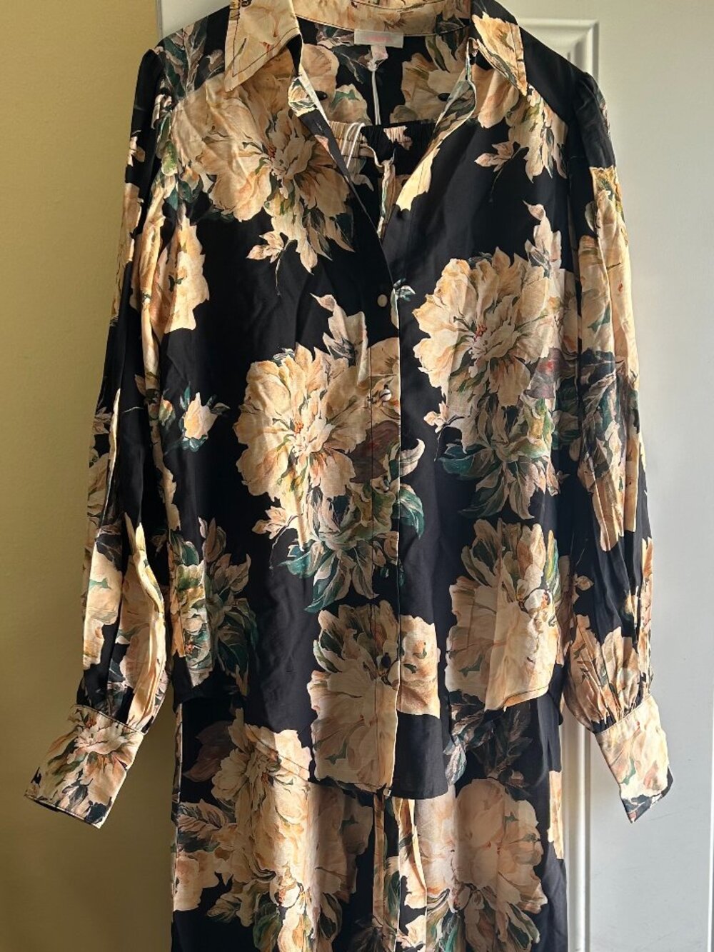 LUXXEL Boutique 2-Pc Midnight Bloom Set - Oversized Floral - S